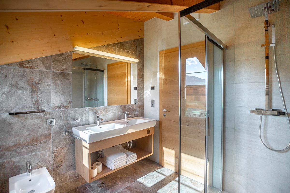 Bathroom - Apartments Peil.
